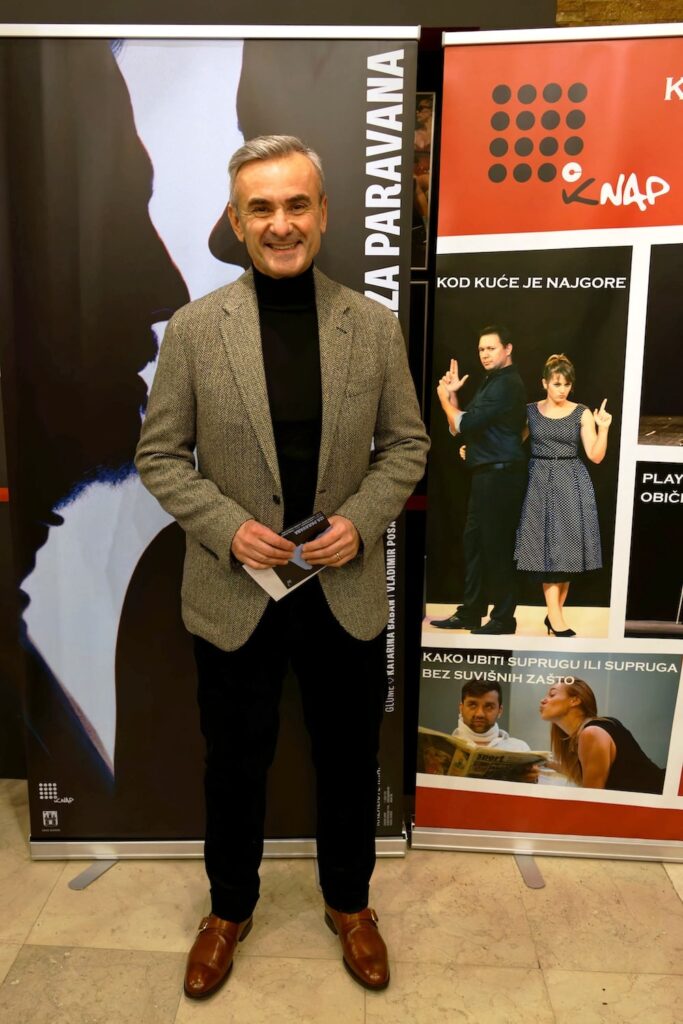 IZA PARAVANA - premijera (16)-min