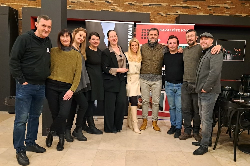 IZA PARAVANA - premijera (3-2)-min